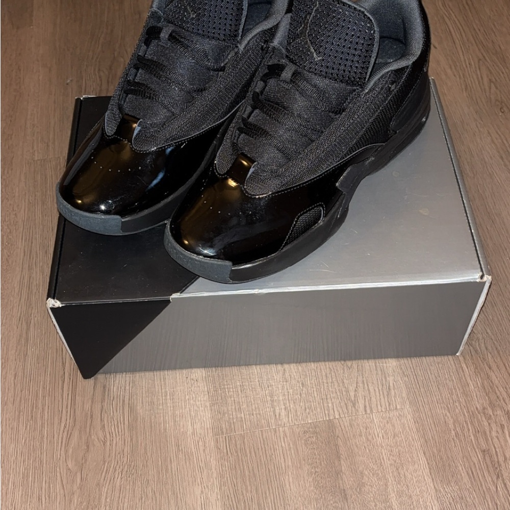 Jordan max aura 6